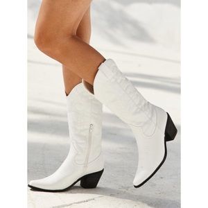 Princess PollyTherapy Clayton White Cowgirl Boots Black Heels Size 6,7, 9, 10